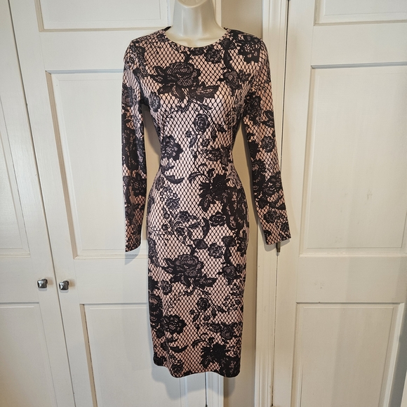 SHEIN Dresses & Skirts - SHEIN Black Floral Lace Long Sleeve Dress